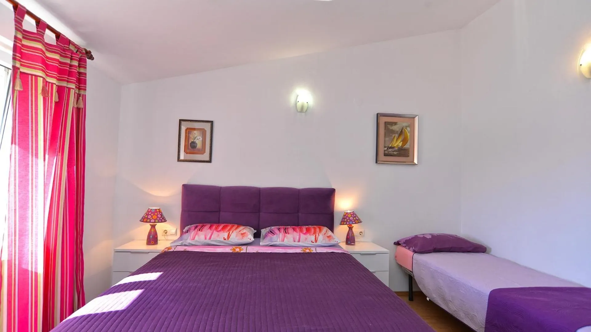 Apartments With A Parking Space Pula - 21036